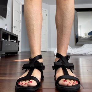 Black Scandals- size 8 prada